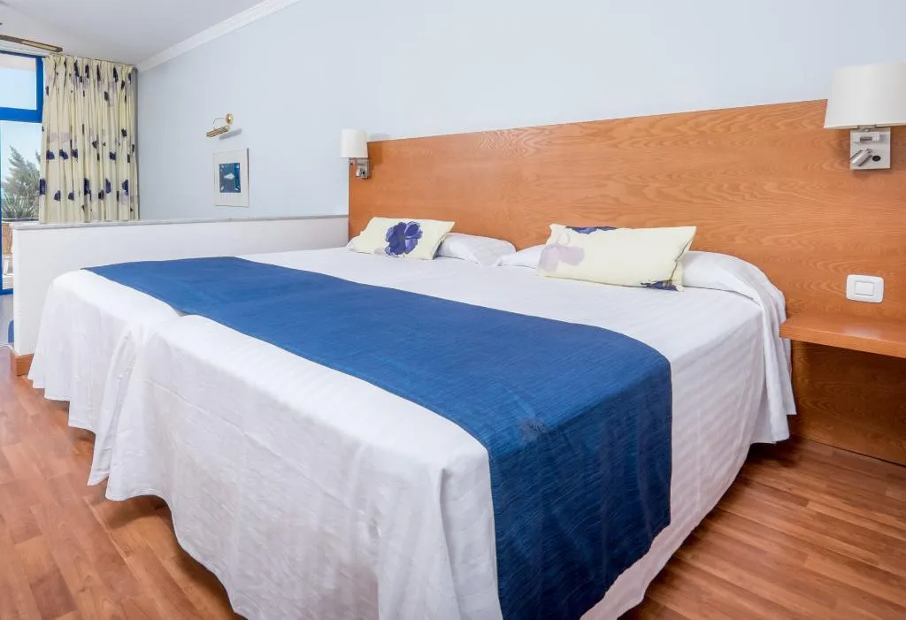 FAMILY ROOM STANDARD Room, SBH Fuerteventura Playa, Fuerteventura