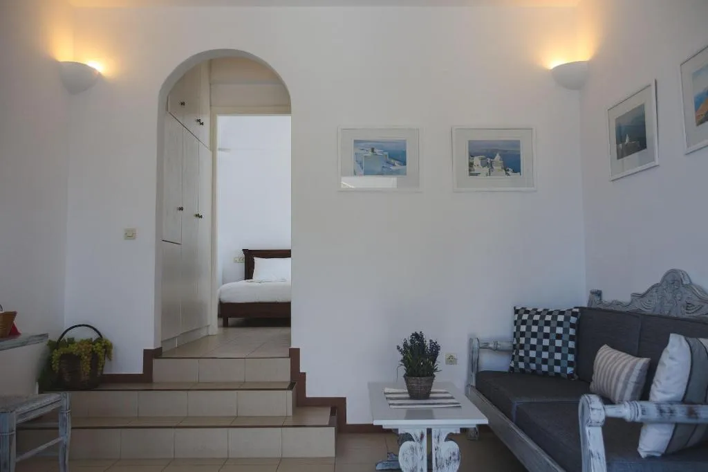 Room, Cultural House, Santorini