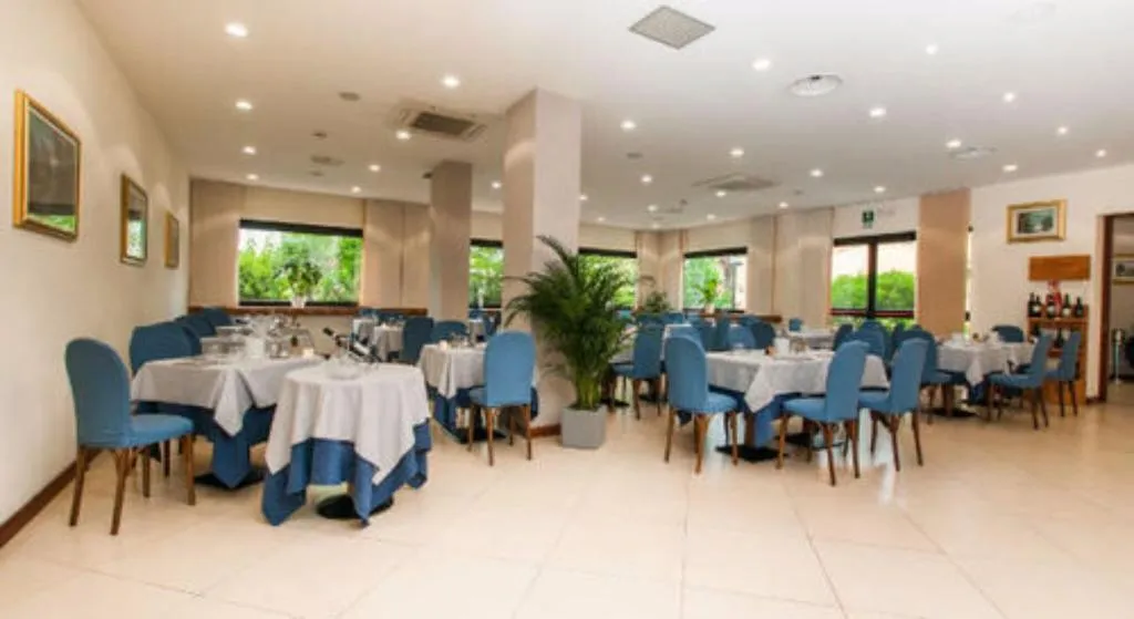 Restaurant, Hotel Du Parc Sirmione, Milan