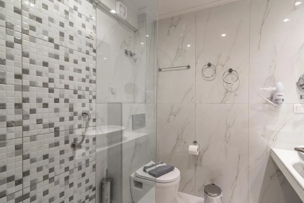 TRIPLE LUXURY Room, Sintrivanis Resort Beach, Thessaloniki