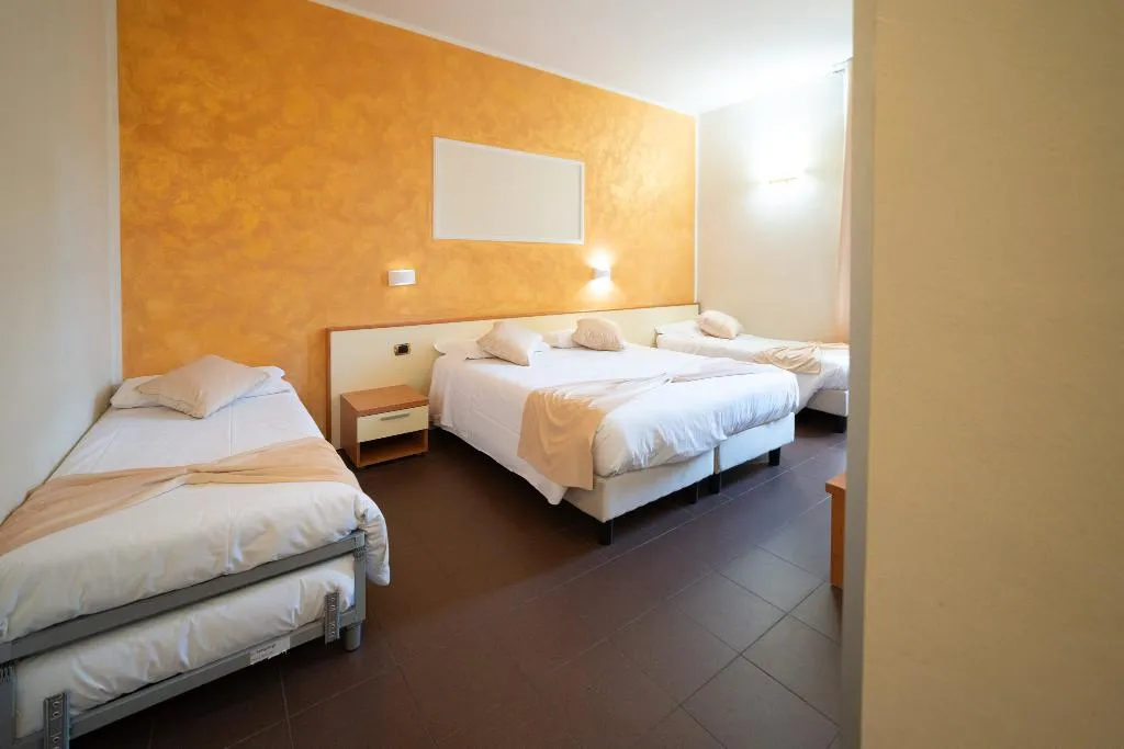 QUADRUPLE STANDARD Room, Angelica, Florence