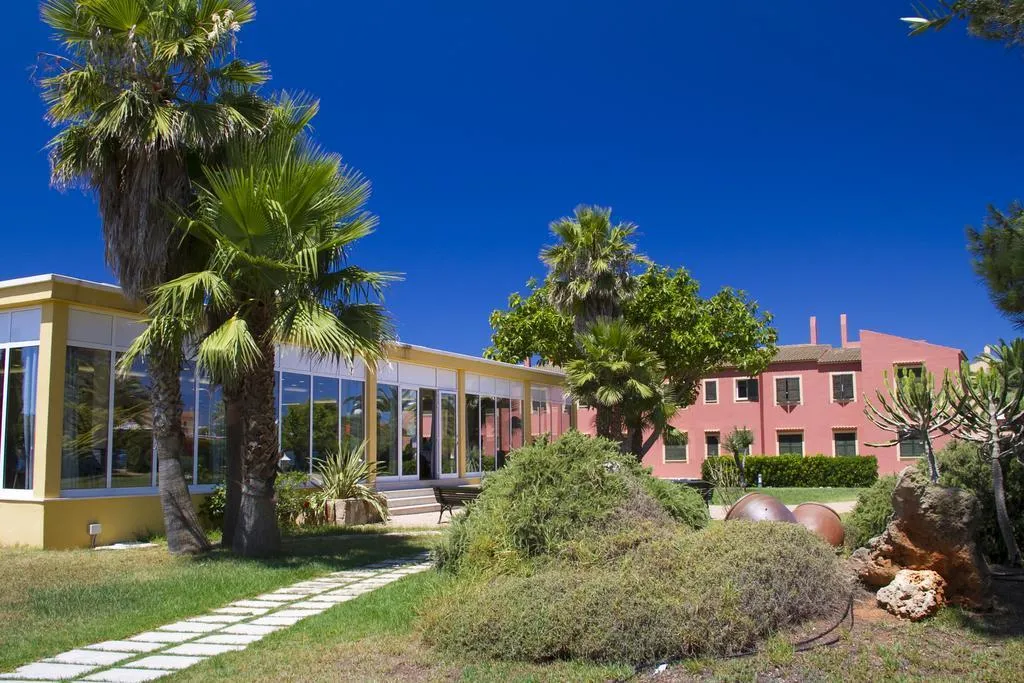 Sports and Entertainment, Apartamentos Club Andria, Majorca