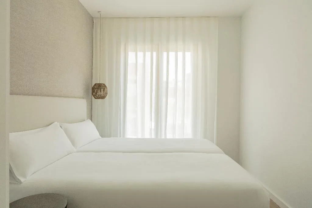 APARTMENT SUPERIOR Room, Europa Apartments, Barcelona
