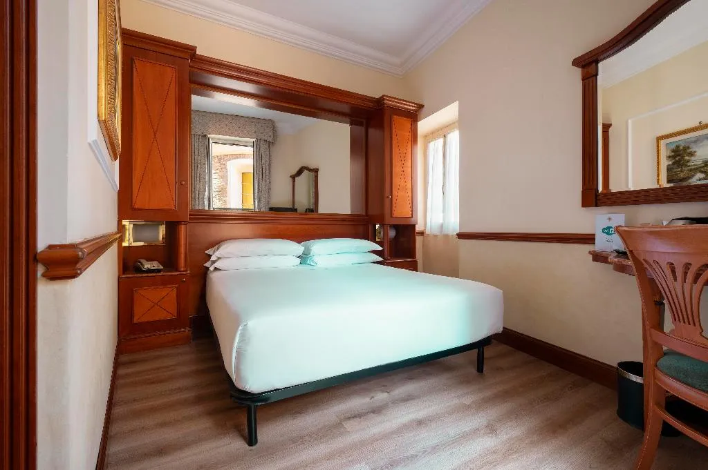 DOUBLE ECONOMY Room, Hiberia, Rome