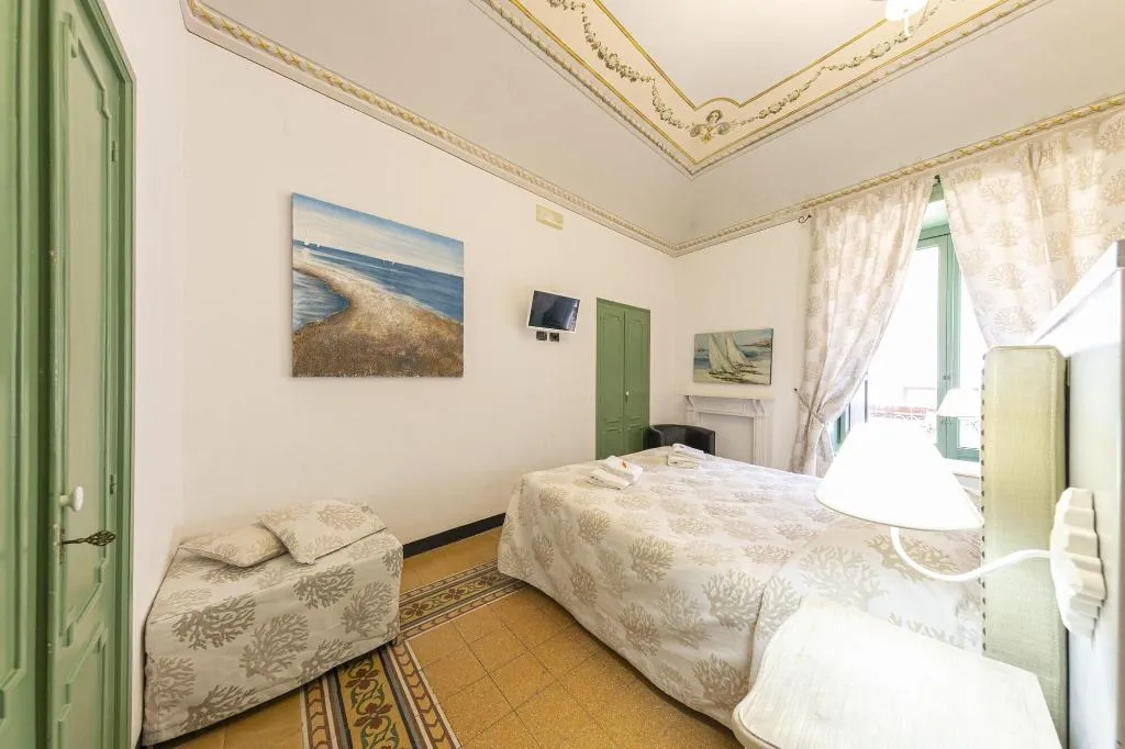 Room, Palazzo Villelmi, Palermo