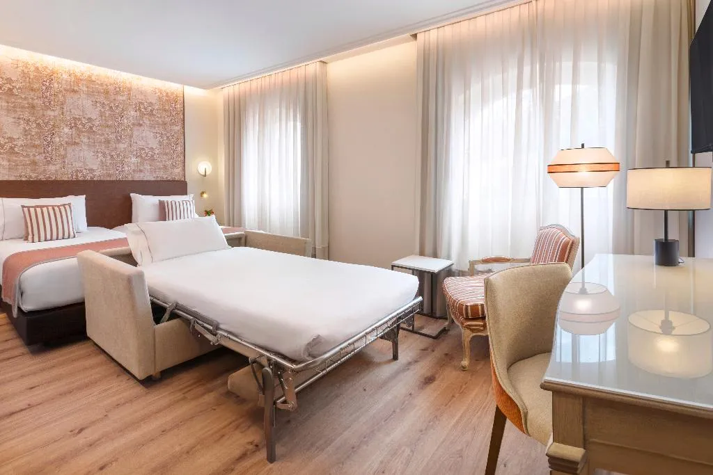 TRIPLE STANDARD Room, Eurostars Sevilla Boutique, Seville