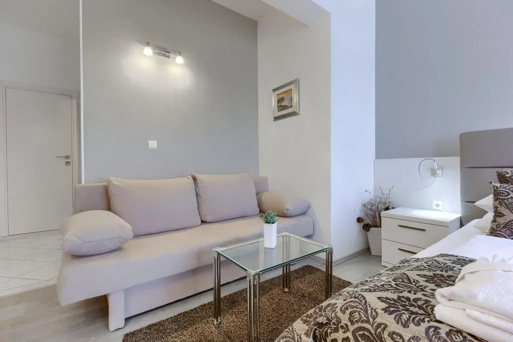 Room, Pansion Martin, Split