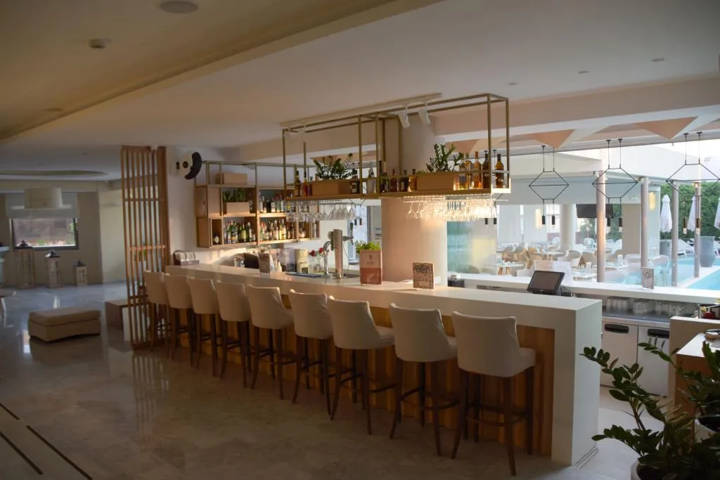 Bar, Nefeli, Corfu