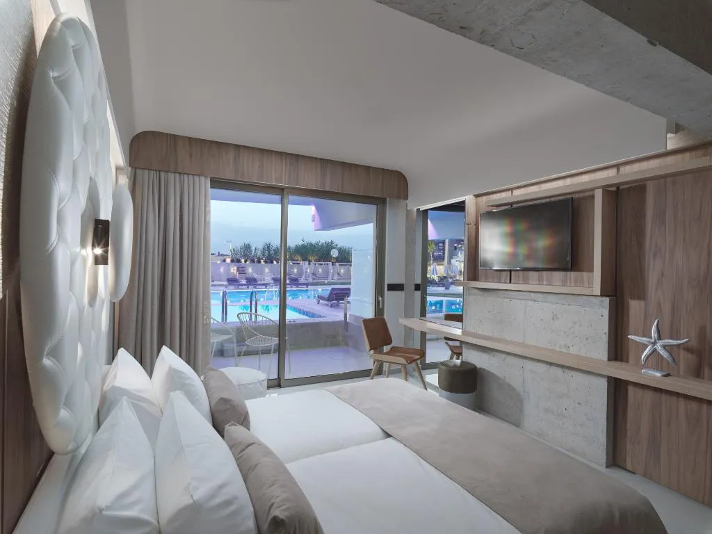 JUNIOR SUITE WITH PRIVATE POOL Room, Nautilux Rethymno by Mage Hotels, Crete