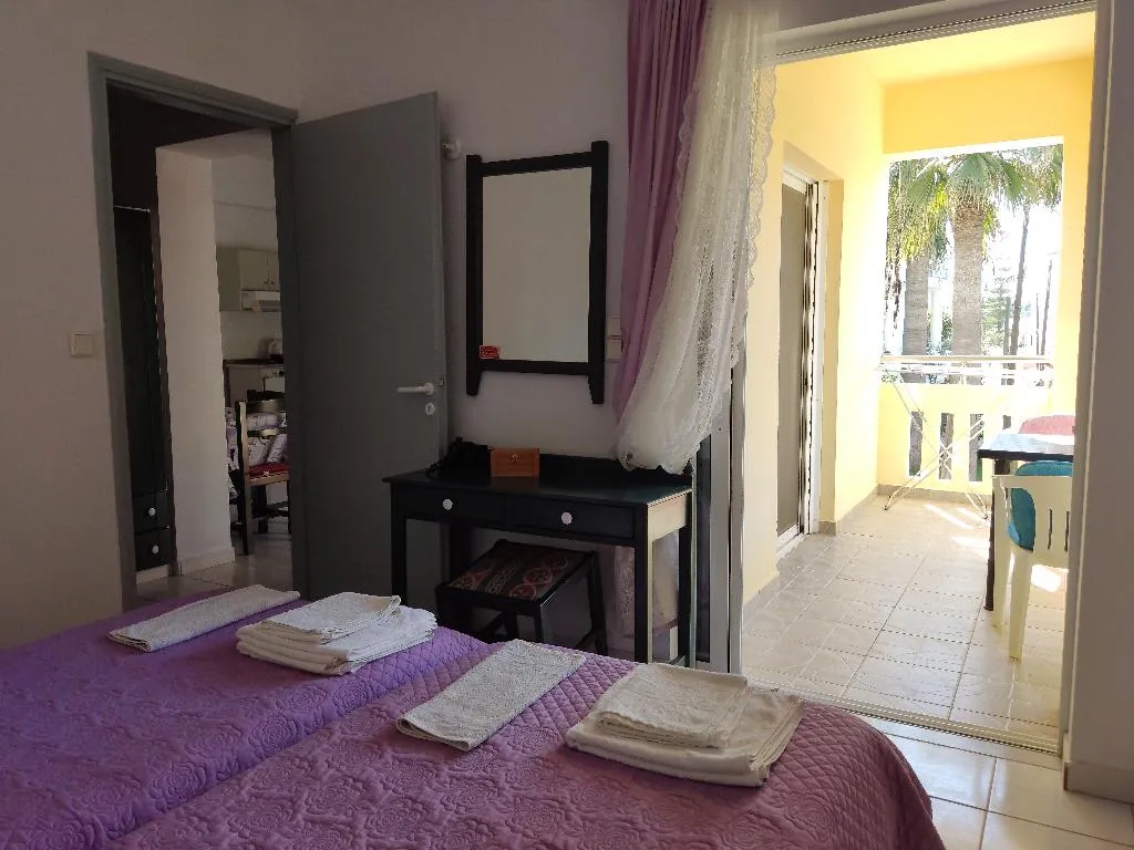 APARTMENT WITH BALCONY Room, Zinovia Apartments, Crete