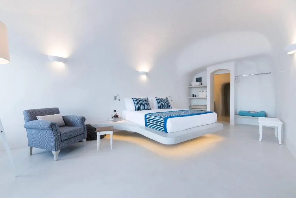 Room, Maregio Suites, Santorini