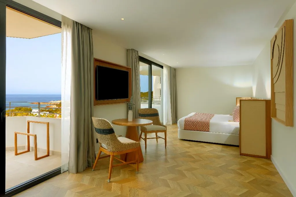 SUITE SEA FRONT Room, TRS Ibiza Hotel, Ibiza