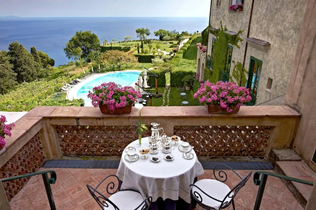 STUDIO STANDARD Room, Villa Cimbrone, Naples