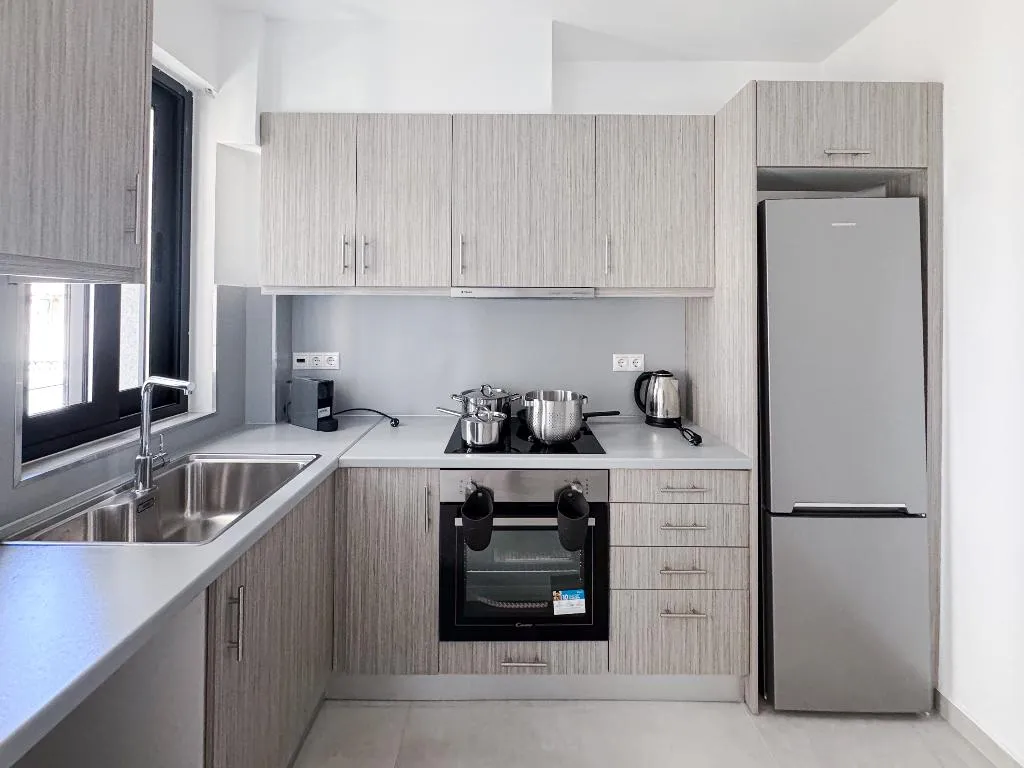 APARTMENT SUPERIOR WITH BALCONY Room, Noon Smart Residences, Athens