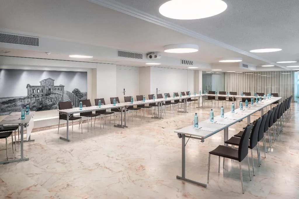 Conferences, Salles Hotel Ciutat del Prat Barcelona Airport, Barcelona