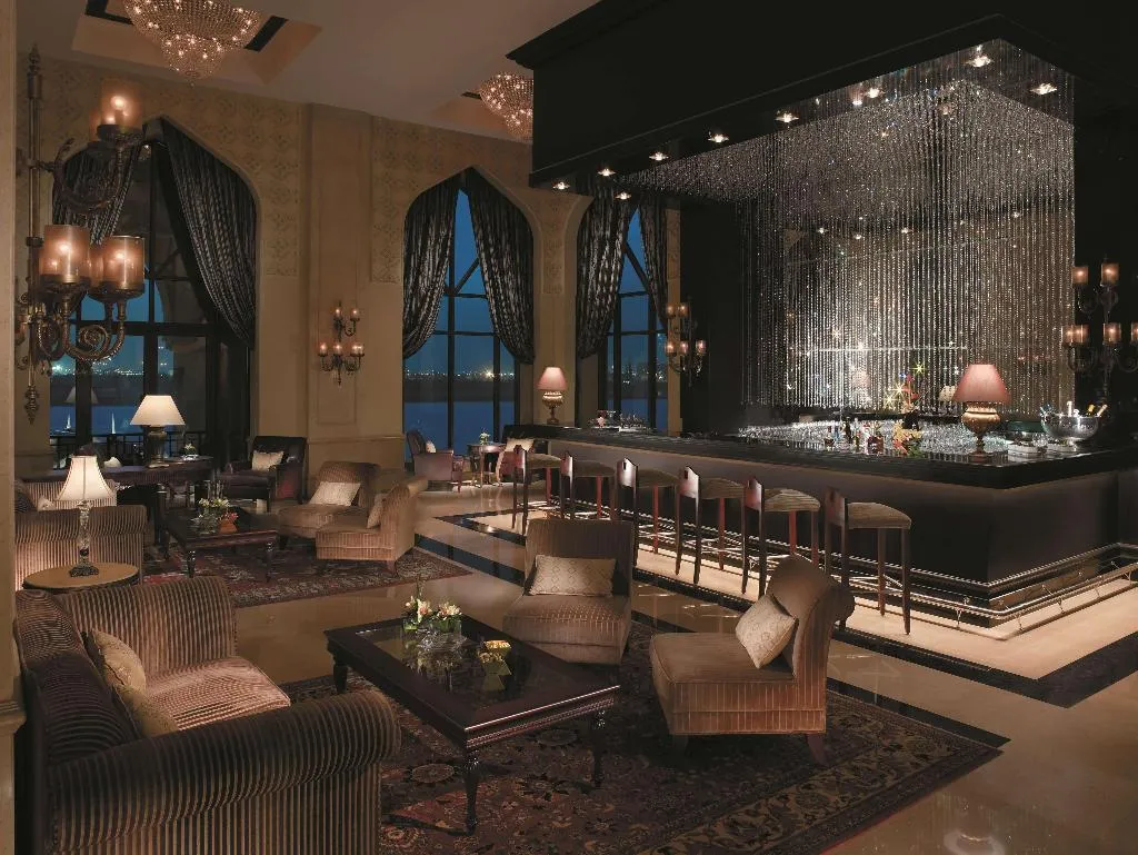 Bar, Shangri-La Qaryat Al Beri, Abu Dhabi, Abu Dhabi