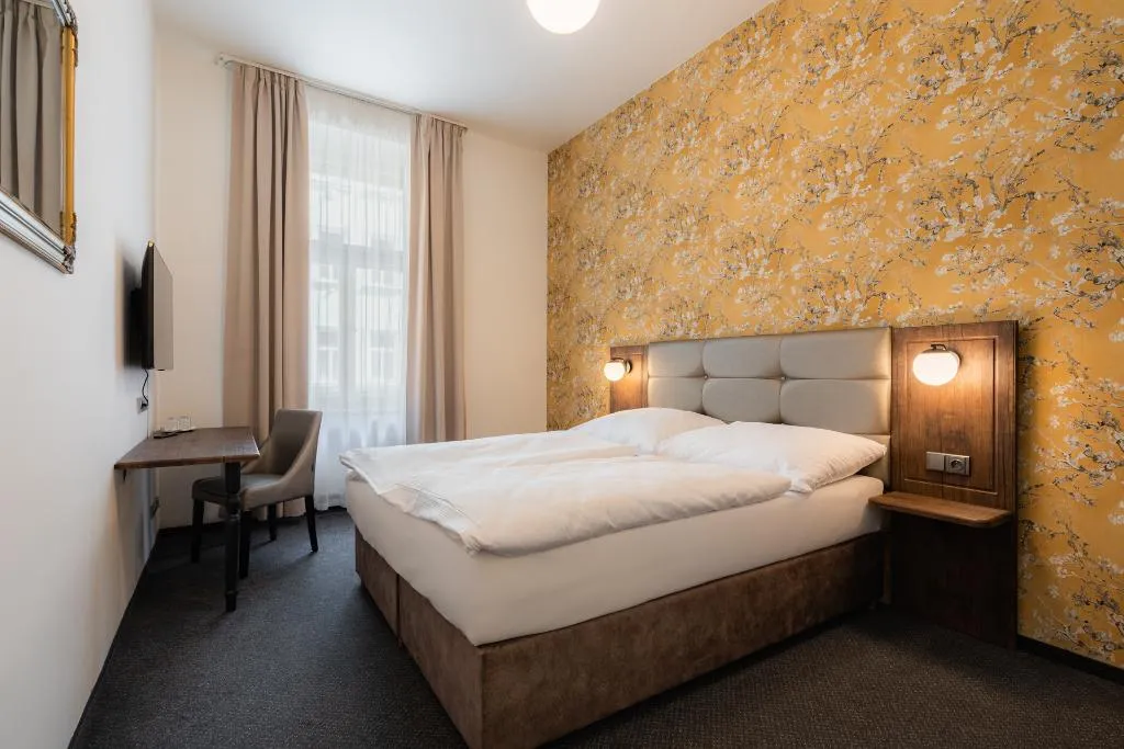 DOUBLE STANDARD Room, EA Hotel Victoria, Prague