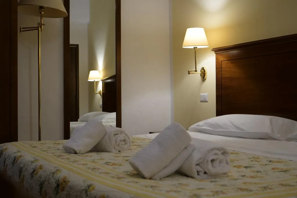 DOUBLE CLASSIC Room, Hotel Elios, Taormina