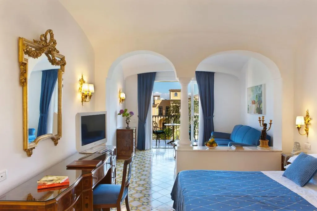 JUNIOR SUITE GARDEN VIEW Room, Grand Hotel la Favorita, Naples