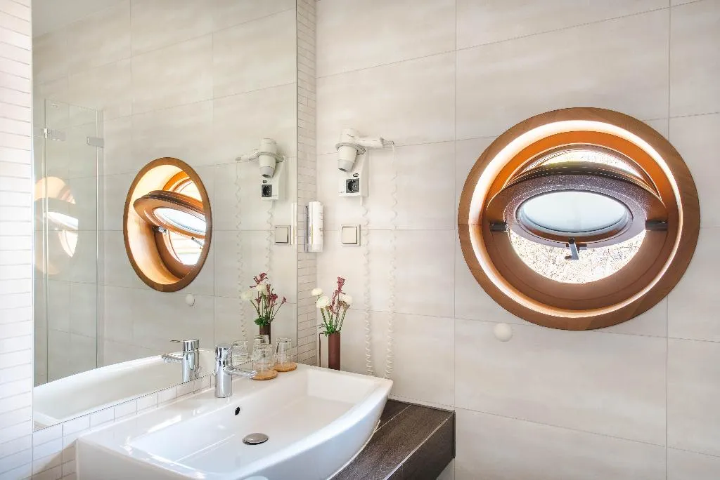Double or Twin STANDARD Room, Hotel Rozany Gaj - Destigo Hotels, Gdansk