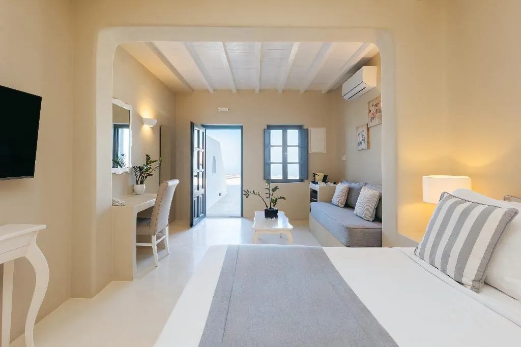 JUNIOR SUITE WITH VIEWS Room, Carpe Diem Exclusive Boutique Resort, Santorini