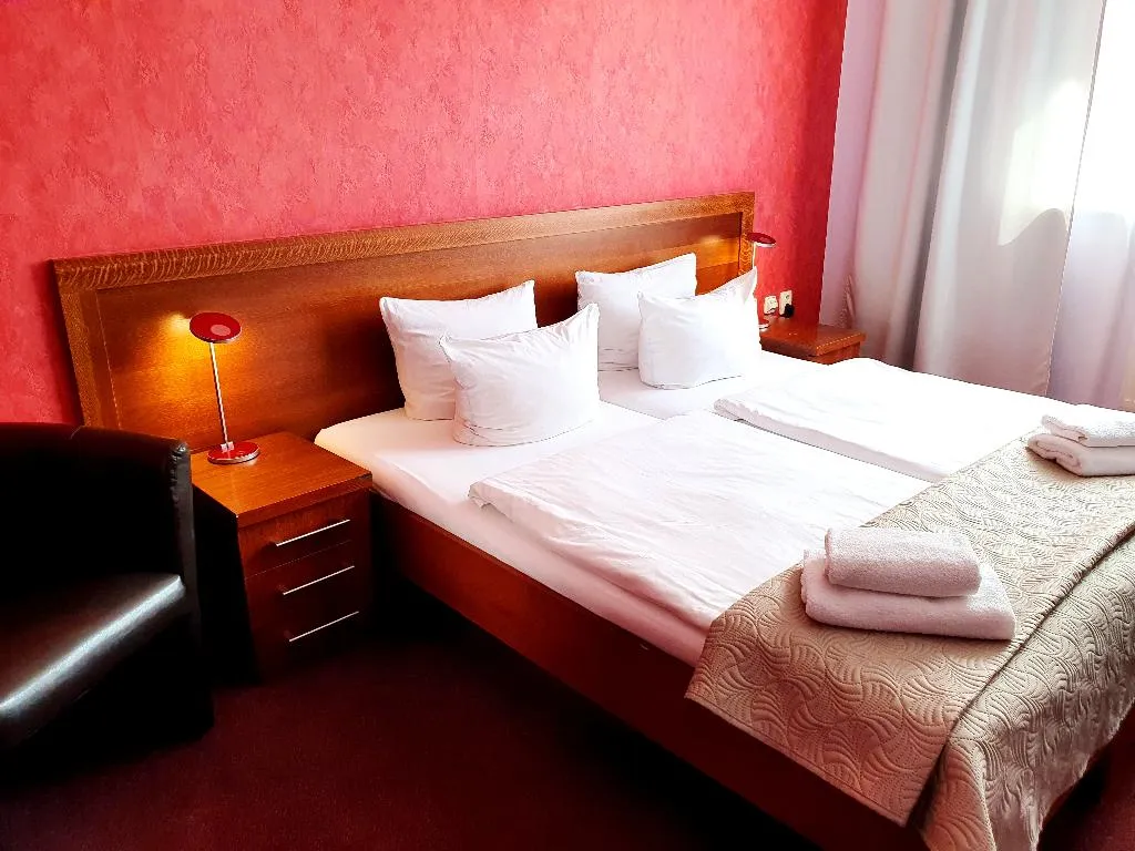 Double or Twin STANDARD Room, Hotel Relax Inn, Prague