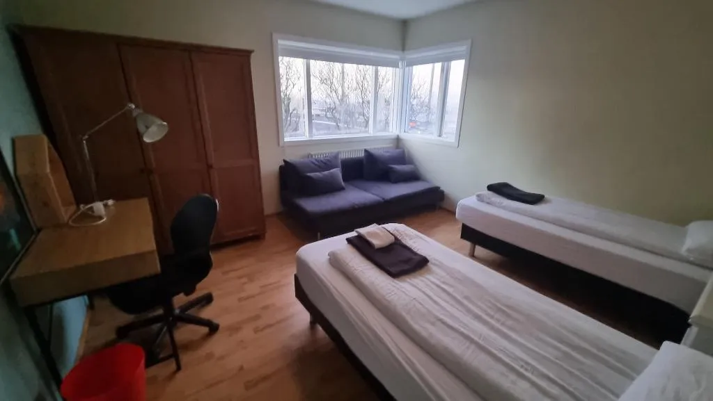Room, Igdlo Guesthouse, Reykjavik