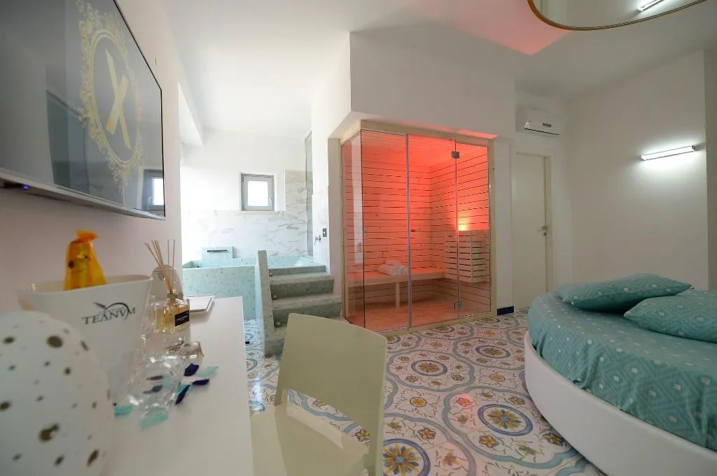 Room, X Hotel, Naples