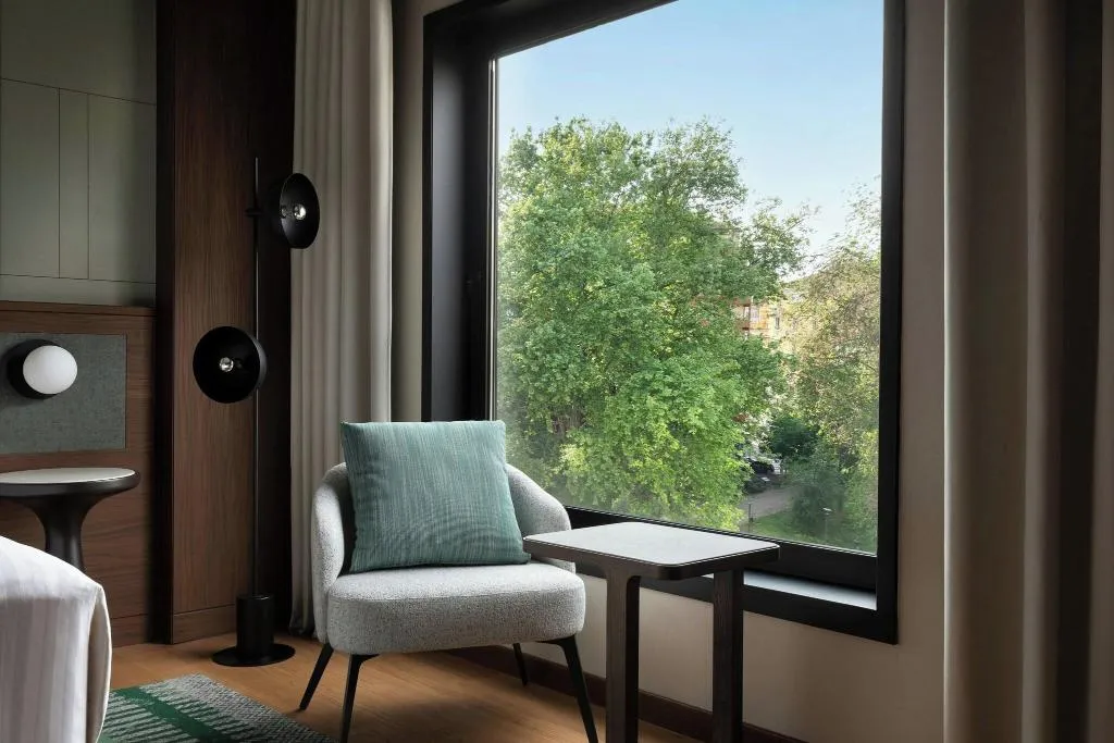 DOUBLE DELUXE KING BED Room, Marriott Hotel Milan, Milan
