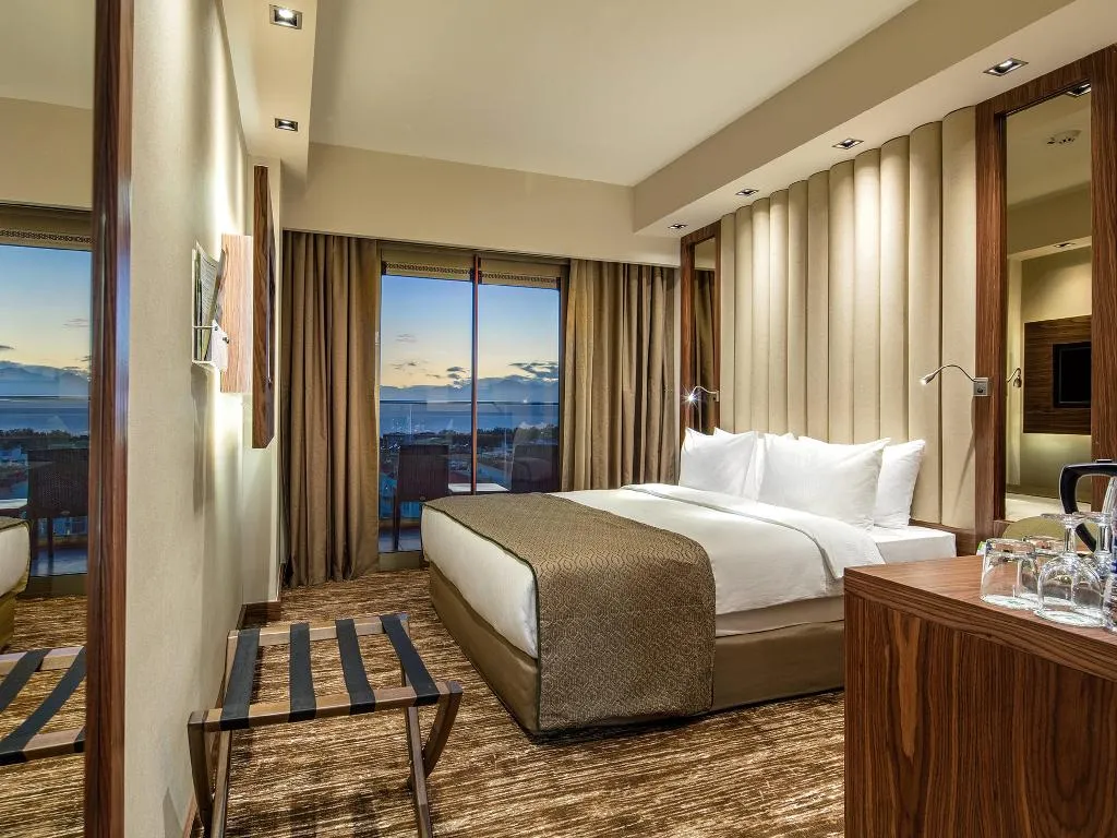 Room SEA VIEW Room, Holiday Inn Antalya Lara, Antalya