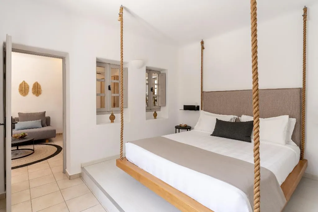SUITE HONEYMOON Room, Marillia Village, Santorini