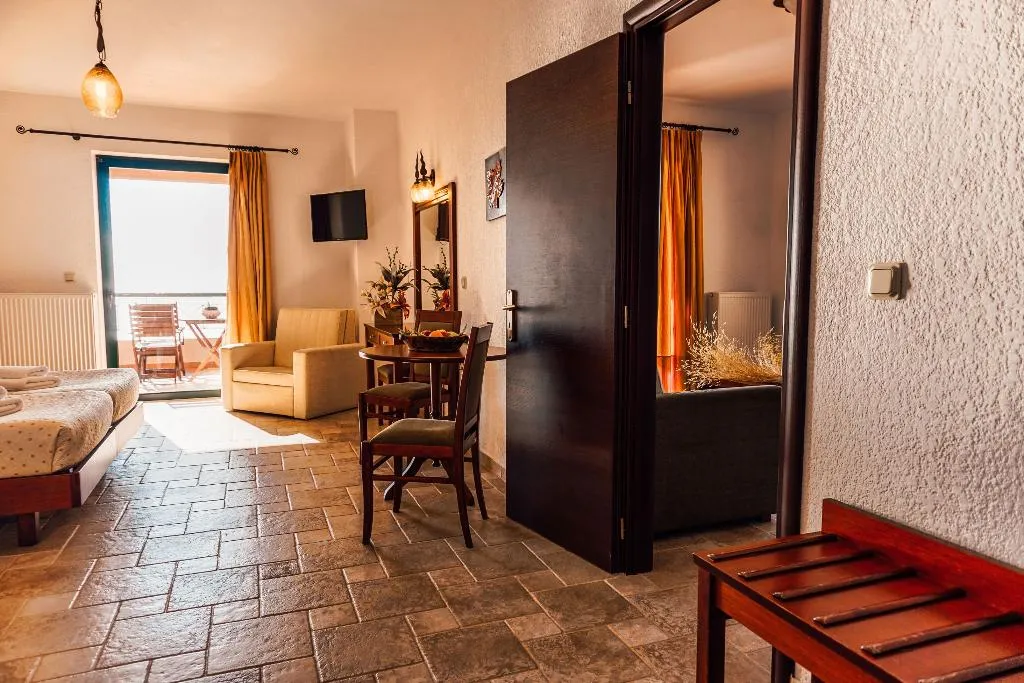 SUITE EXECUTIVE SEA VIEW Room, Natura Club, Athens