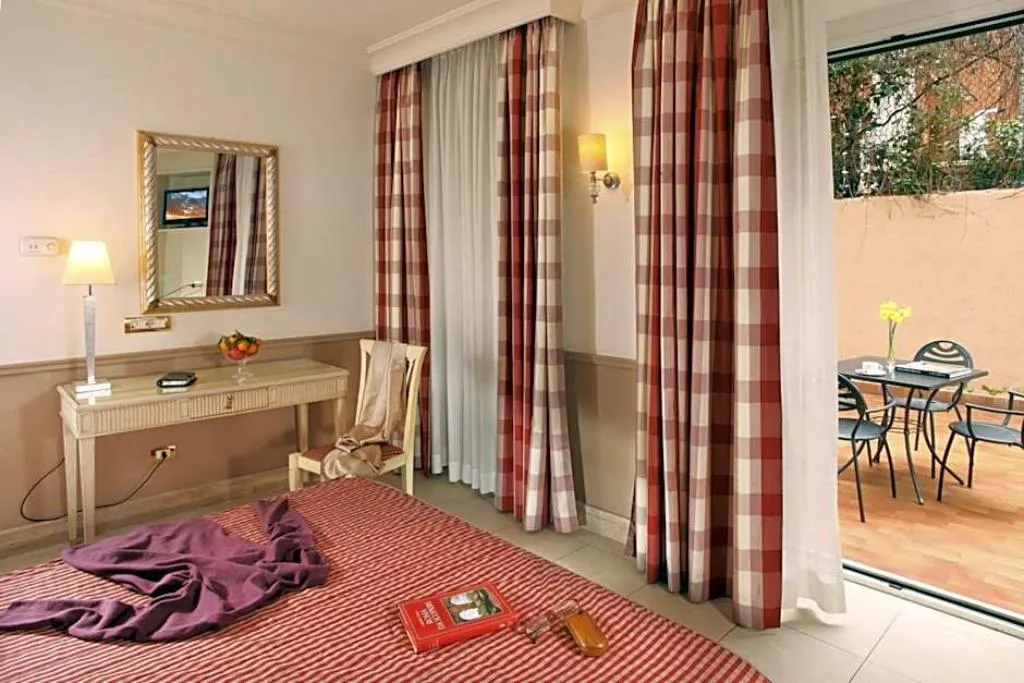 TRIPLE STANDARD Room, Villa Glori, Rome