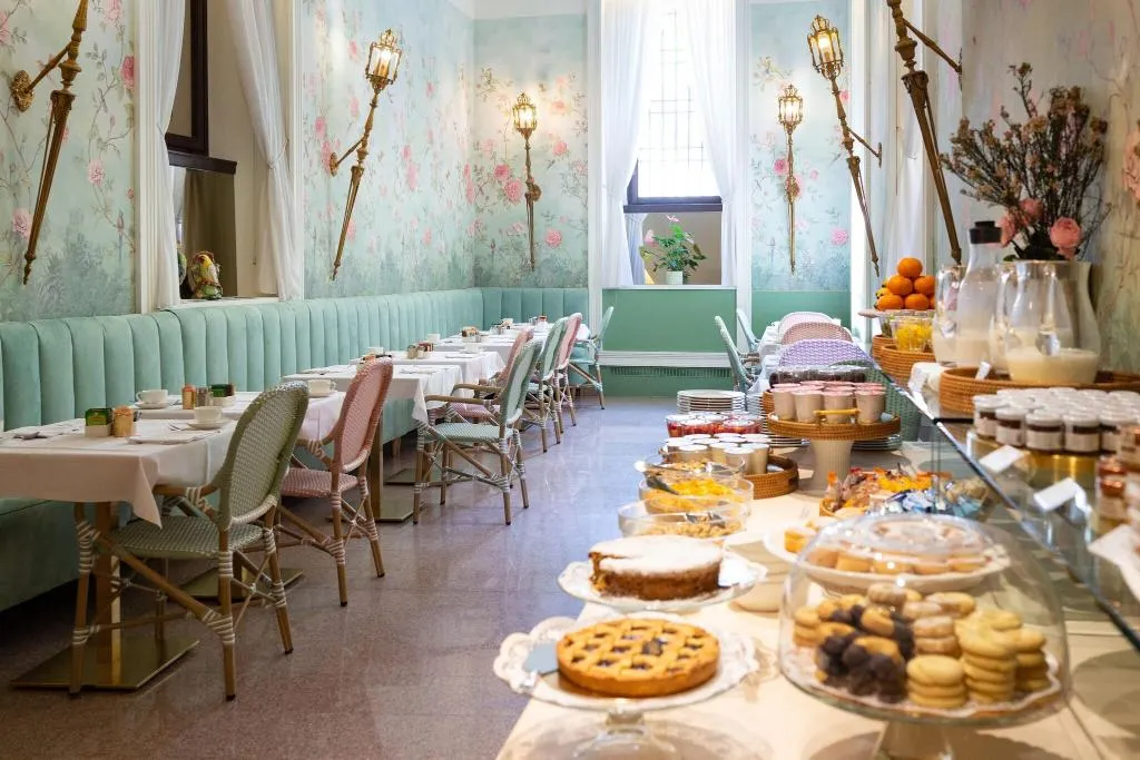 Restaurant, Hotel Gran Duca Di York, Milan