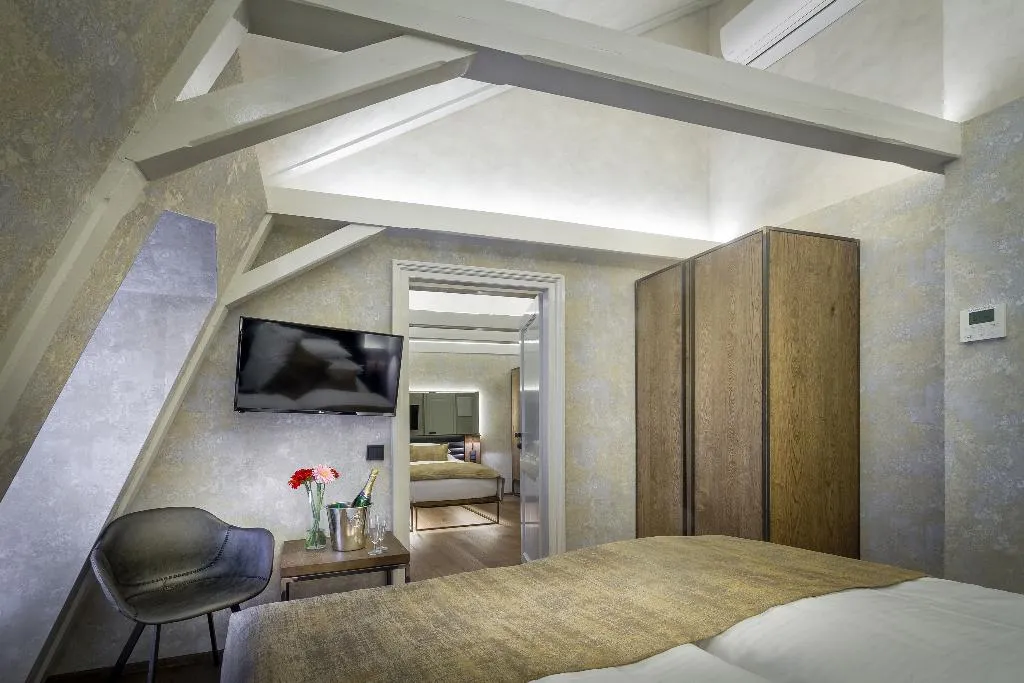 Room, Hotel Waldstein, Prague