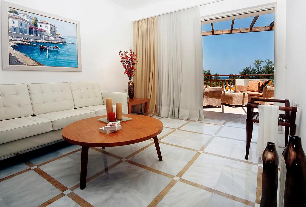 SUITE DELUXE Room, Pilot Beach Resort, Crete