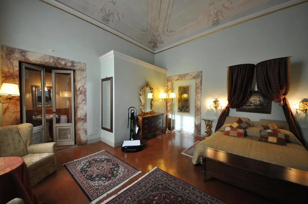 SUITE STANDARD Room, All-Suites Palazzo Magnani Feroni, Florence