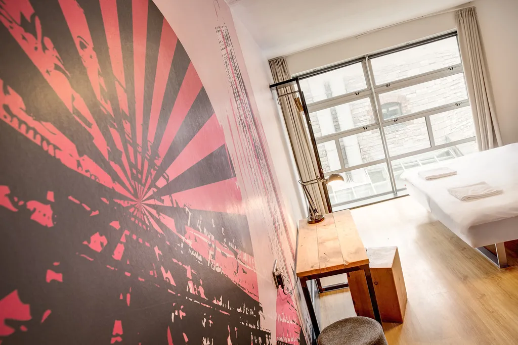 SINGLE STANDARD Room, Generator Dublin, Dublin