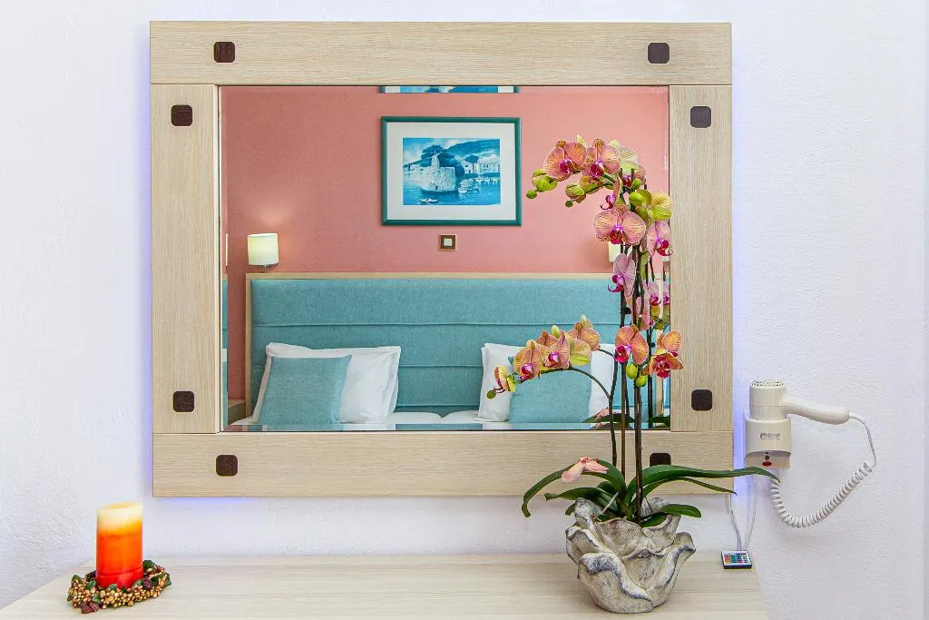 STUDIO CAPACITY 2 Room, Theoni Apartments, Crete