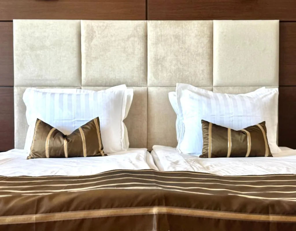 DOUBLE SUPERIOR Room, Hotel Regina, Varna