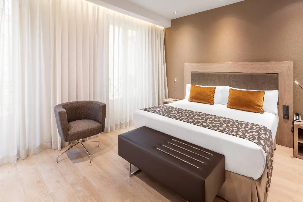 Double or Twin STANDARD Room, Catalonia Plaza Mayor, Madrid