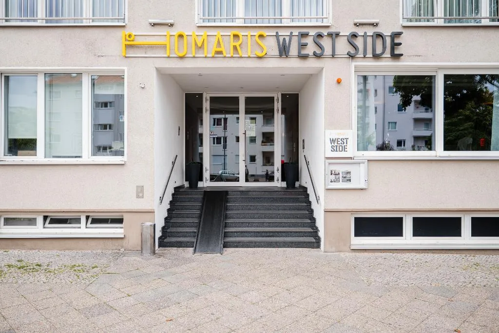 General view, Homaris West Side - Self-Check In, Berlin