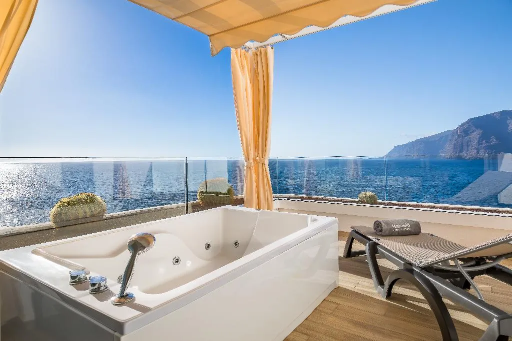 Double or Twin DELUXE SEA VIEW Room, Barcelo Santiago - Adults Only, Tenerife
