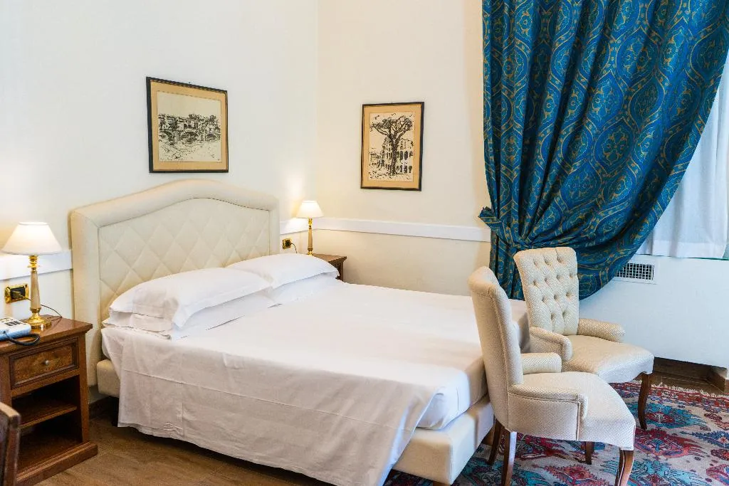 DOUBLE STANDARD Room, Kraft, Florence
