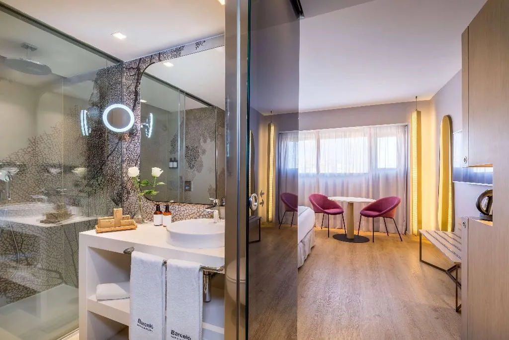 FAMILY ROOM PREMIUM Room, Barcelo Malaga, Costa Del Sol