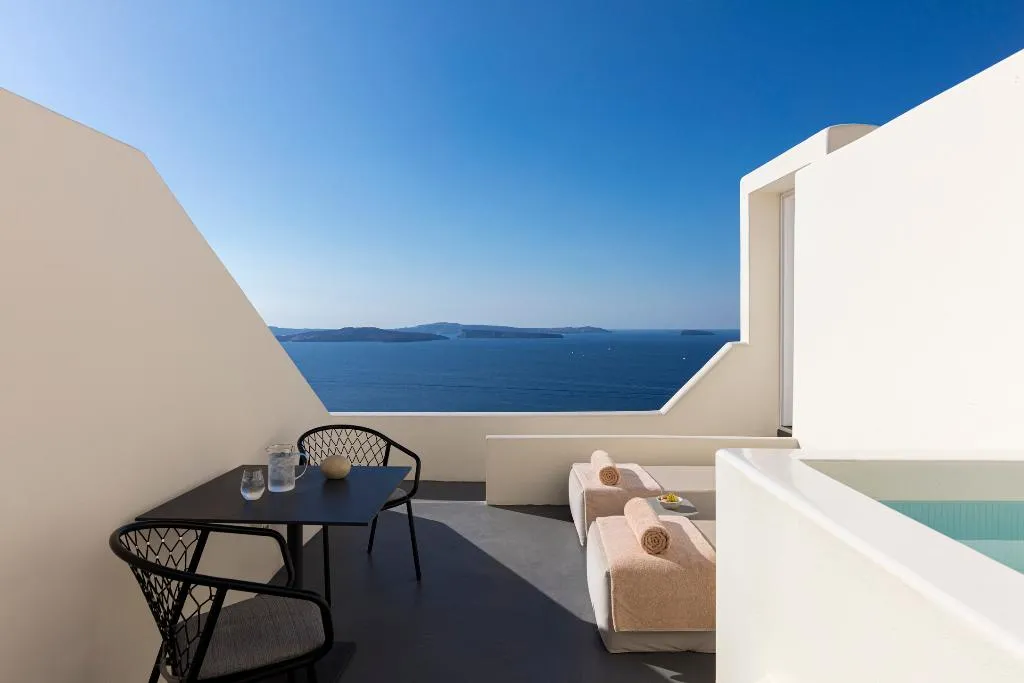 JUNIOR SUITE CAPACITY 2 Room, Canaves Oia Suites, Santorini