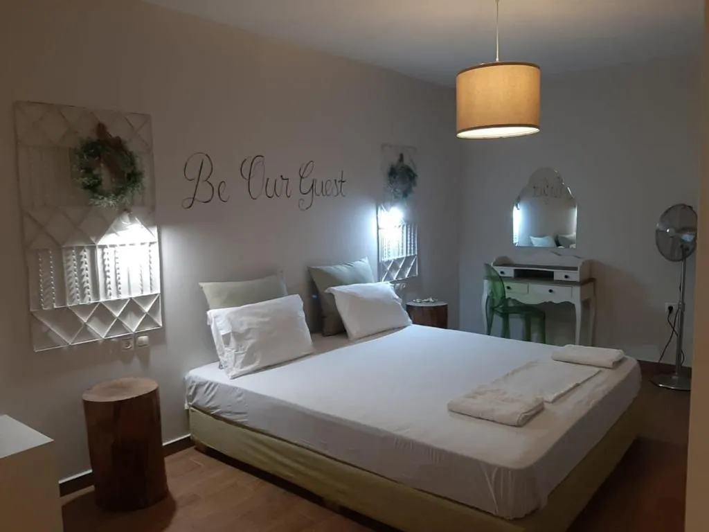 APARTMENT basement Room, Klio Apartments And Studios, Thessaloniki