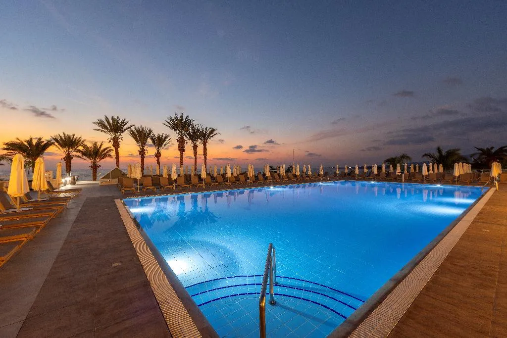 Pool, Queens Bay, Cyprus