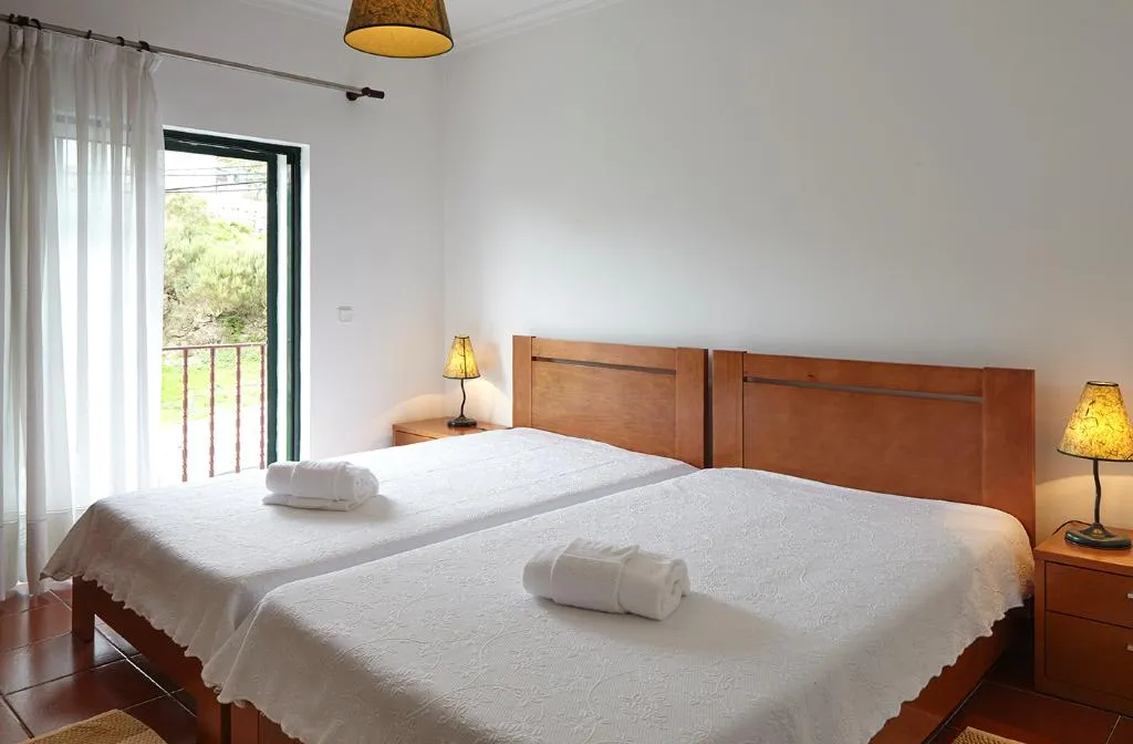 APARTMENT CAPACITY 4 Room, Abrigo Da Montanha Guest House, Porto