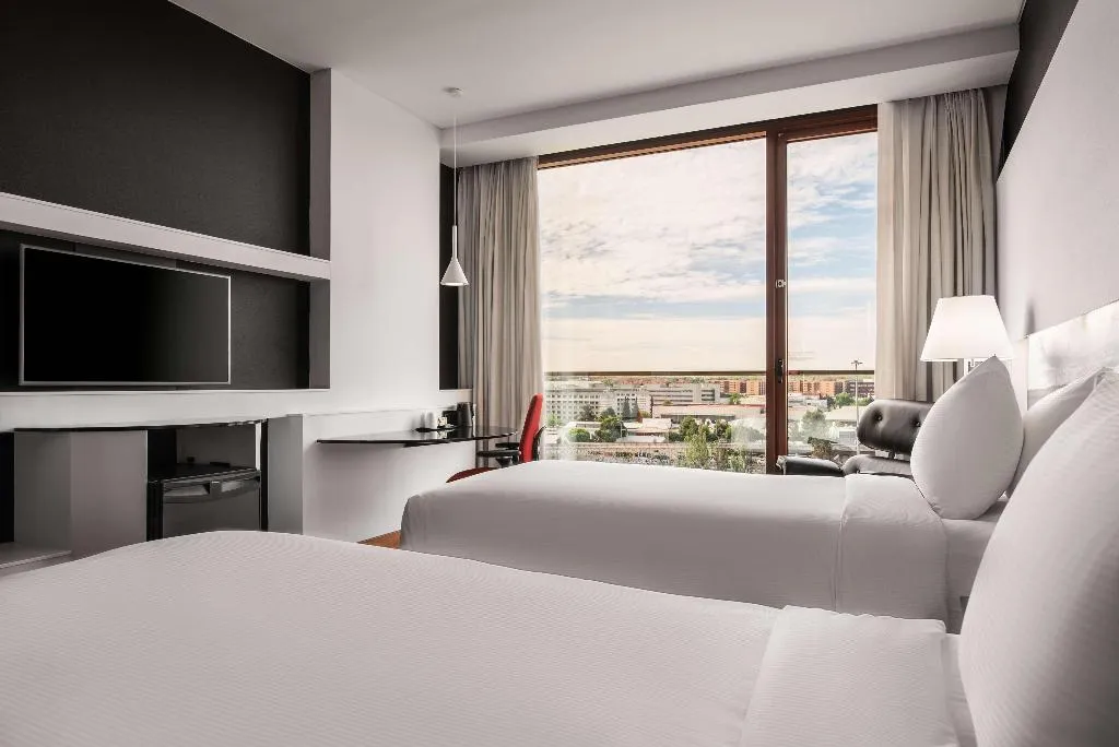 TWIN EXECUTIVE Room, Hilton Madrid Airport, Madrid